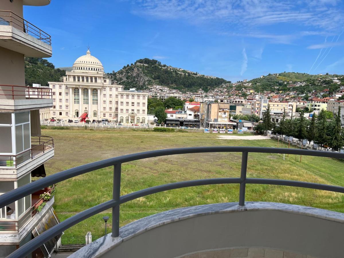 Entire Apartment Castle View Berat Eksteriør bilde